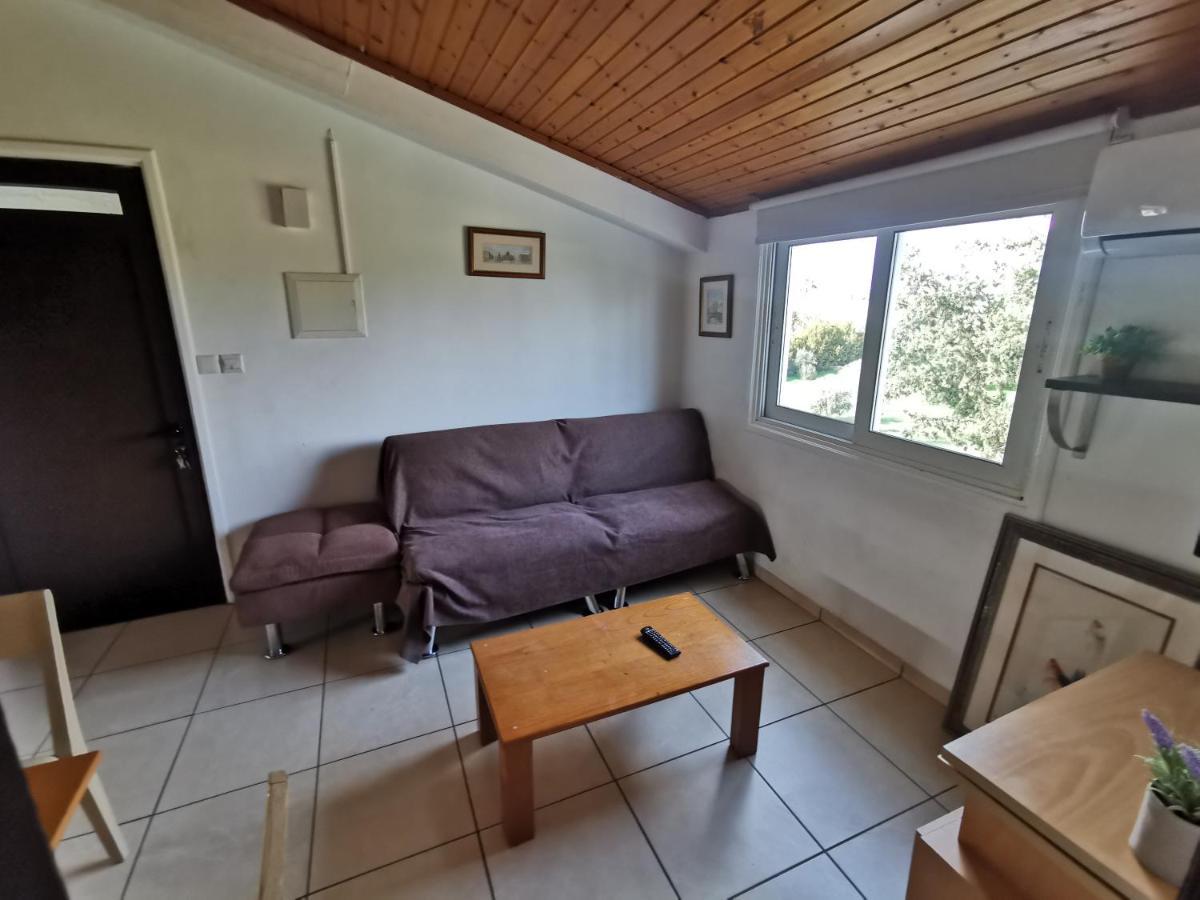 Strovolos Rooms Studios Nicosie Extérieur photo